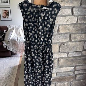 A Pea in the Pod maternity dress mid length
